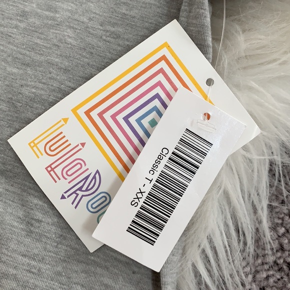 🎉Host pick! LuLaRoe Classic T - Picture 3 of 3